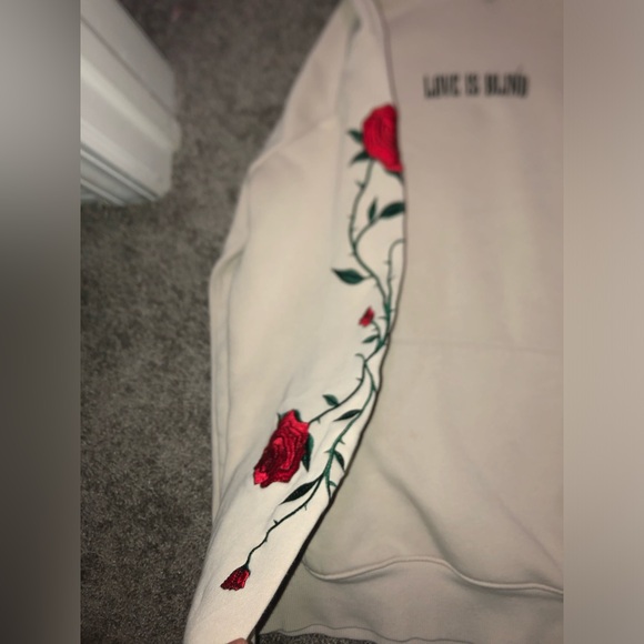 This is a size small cream Jacket - Picture 4 of 7